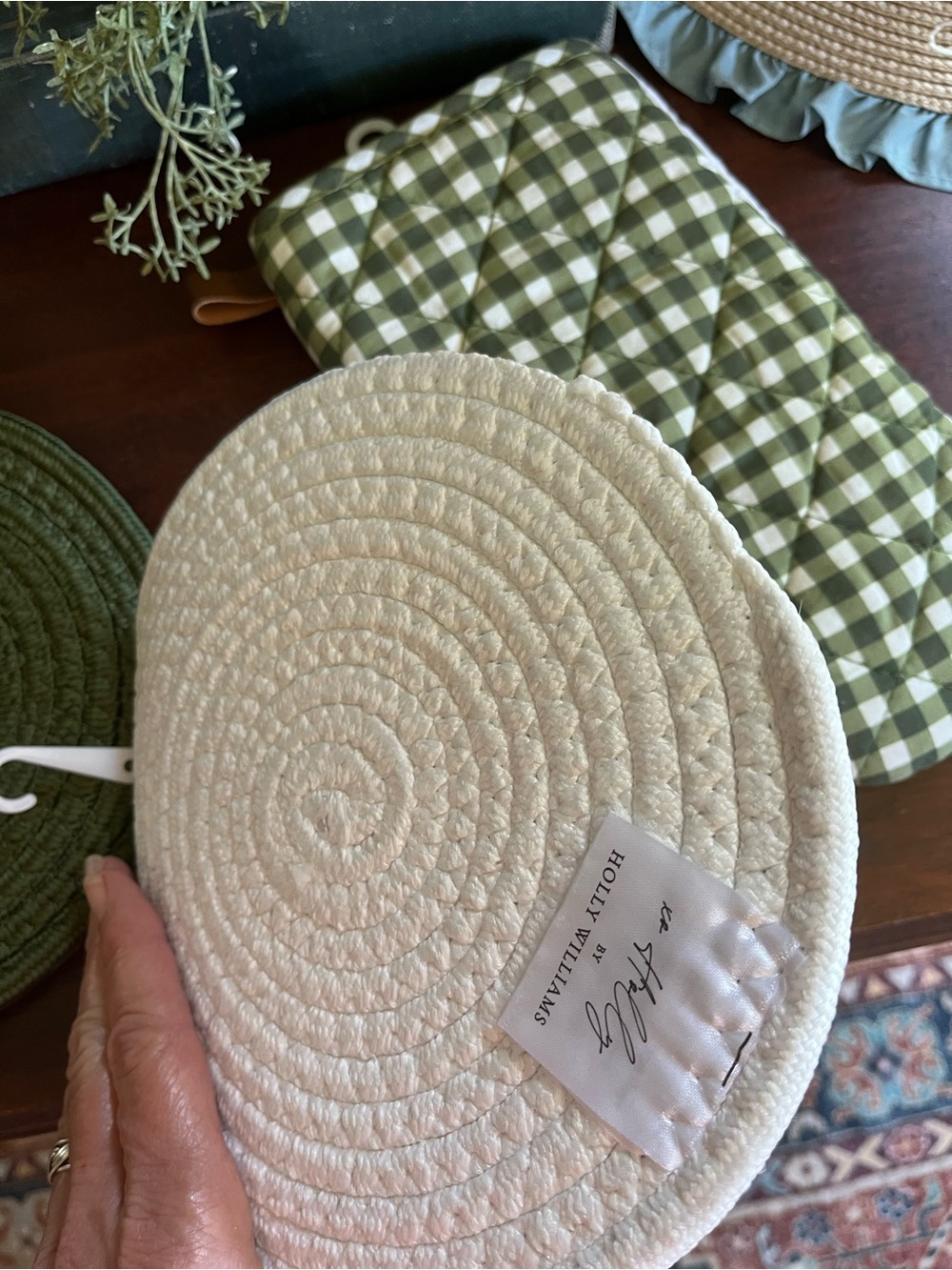 Holly Williams New Fall Oven Mitt and Trivet Set - Picture 13 of 16